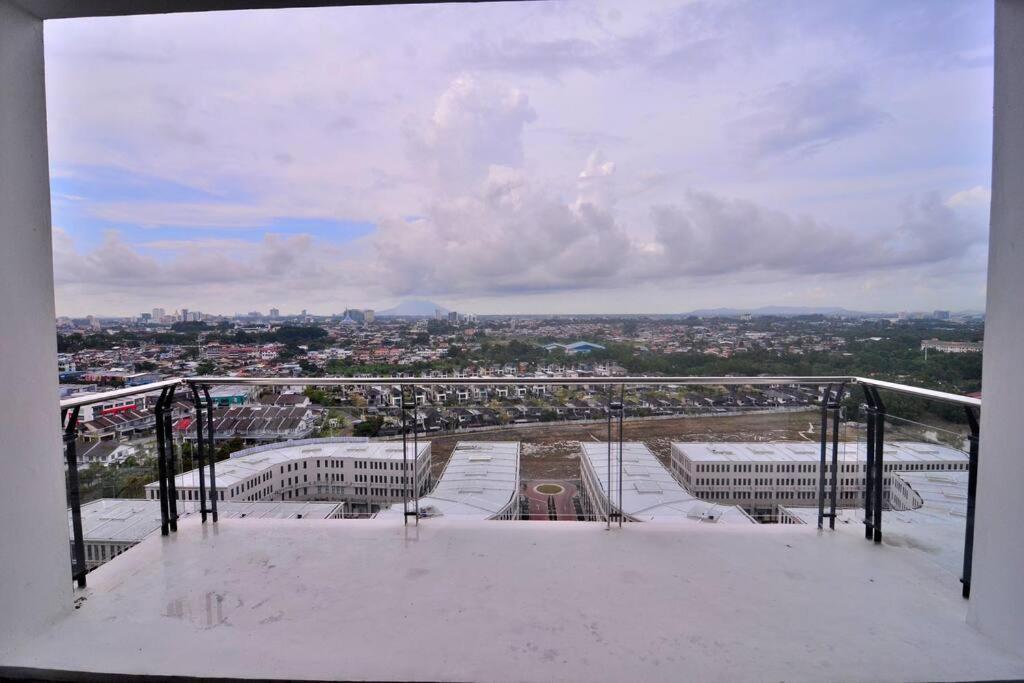 Apartment Lovely Vivamall View With 2 Card Lv12 Kuching